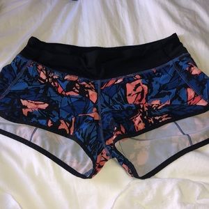 LULU SPEED UP SHORTS